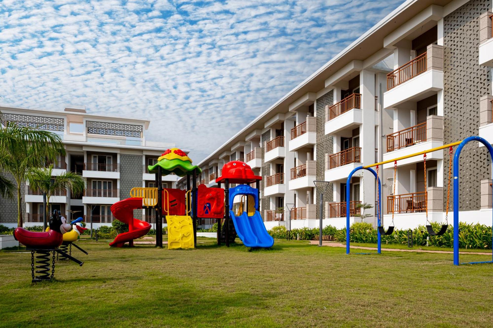 Palm Regal Resort Gopalpur  Bagian luar foto